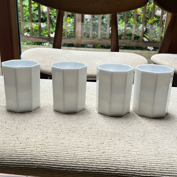 ARCOROC France White Octagon Shaped  Milk Glass Coffee Mugs Octime 4 cups - Picture 1 of 5
